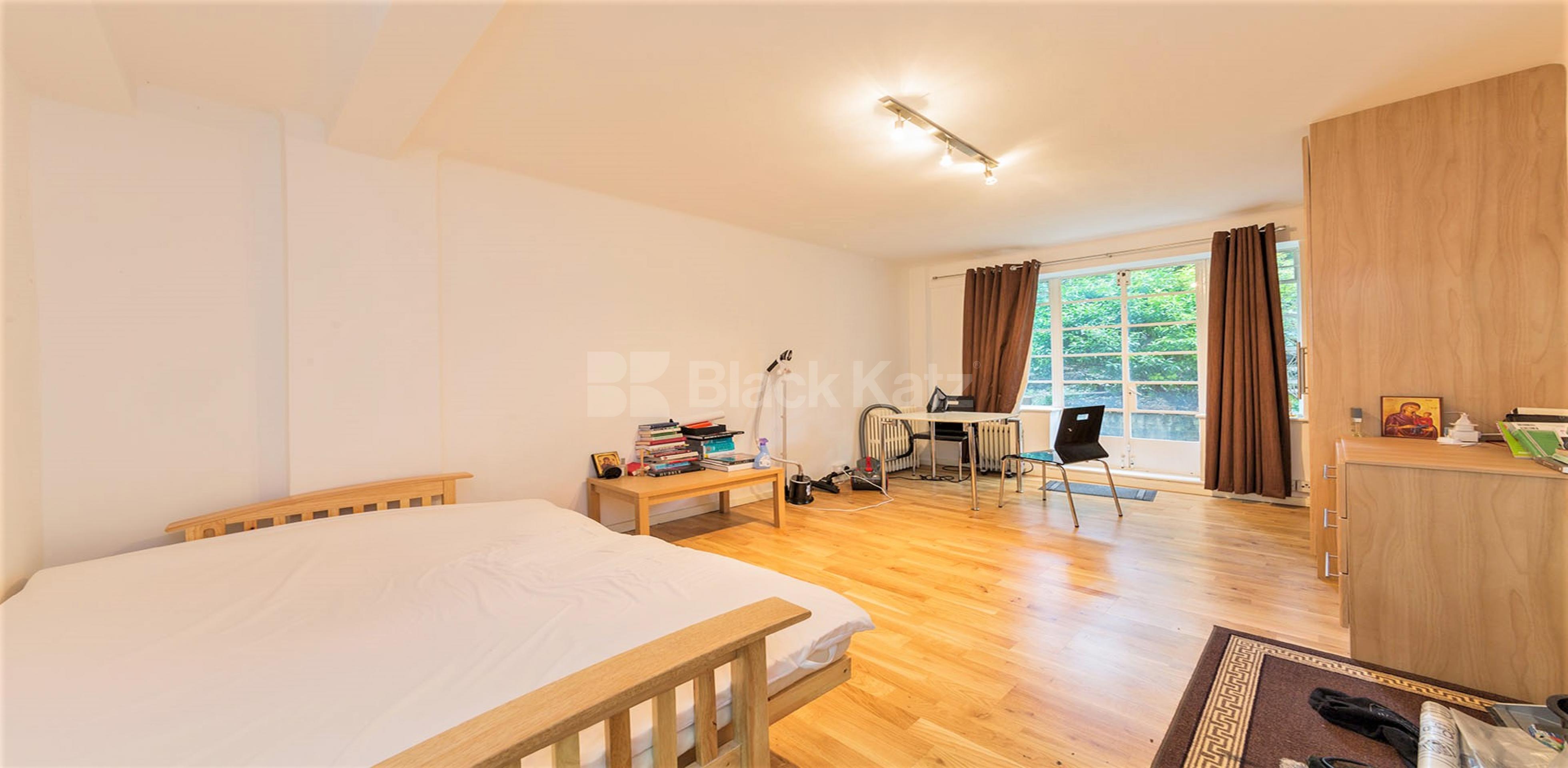 Studio Apartment Apartment in The Grampians, Shepherds Bush Road